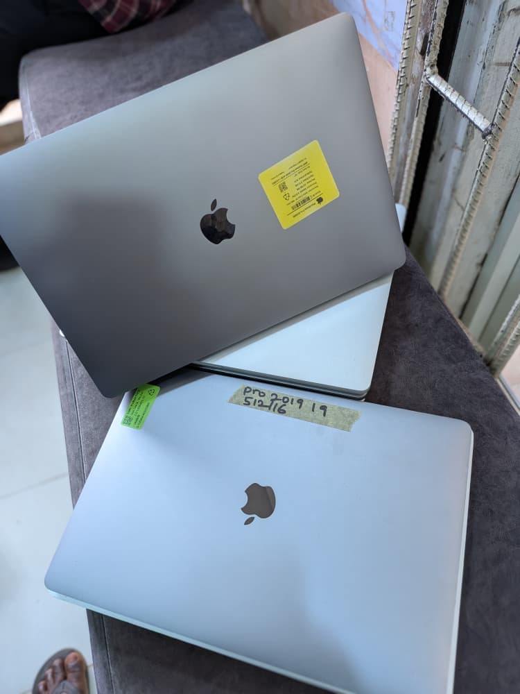 Apple MacBook Pro 2019 thumbnail 2