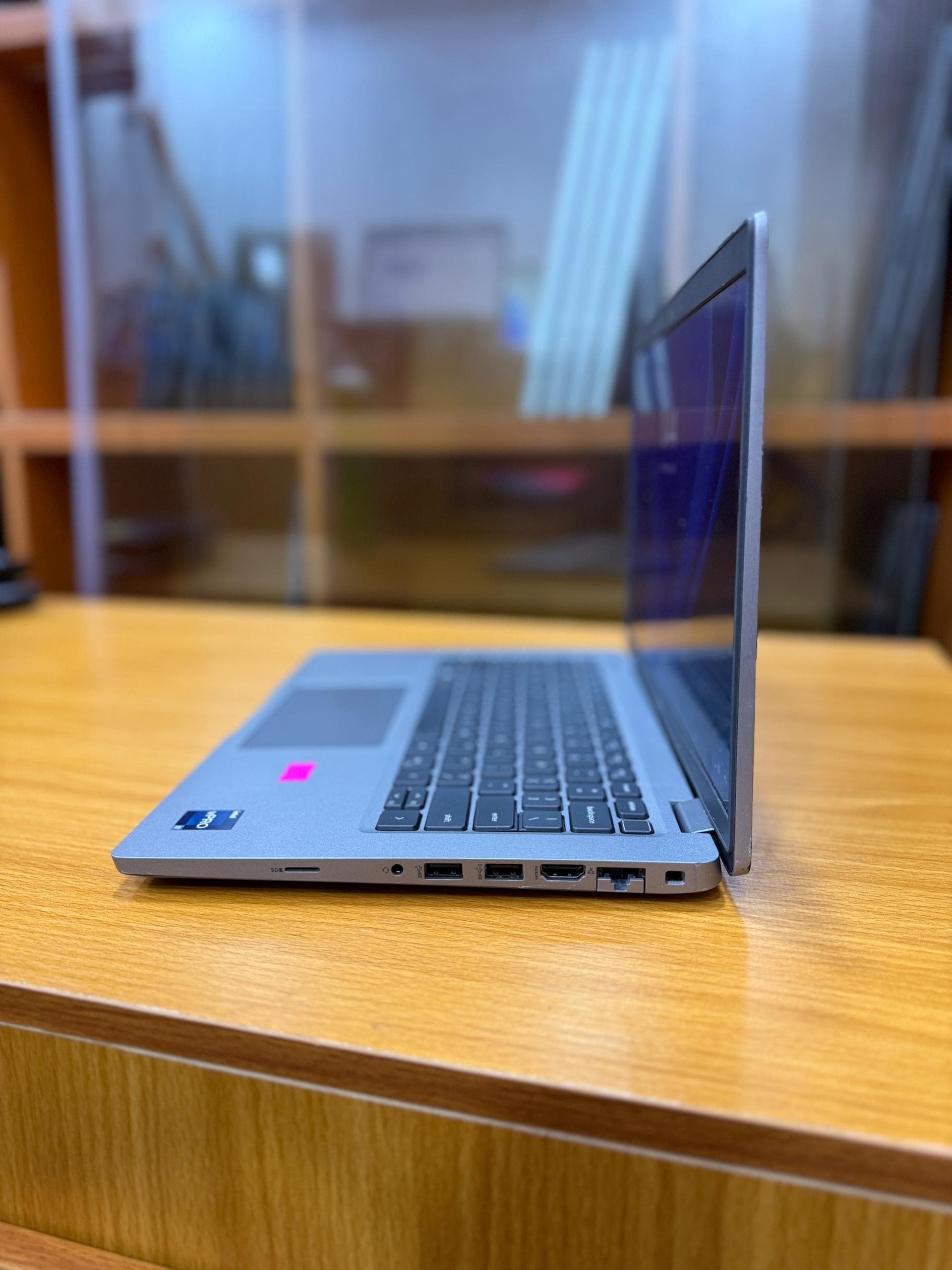 Dell latitude 5430 Touchscreen thumbnail 4