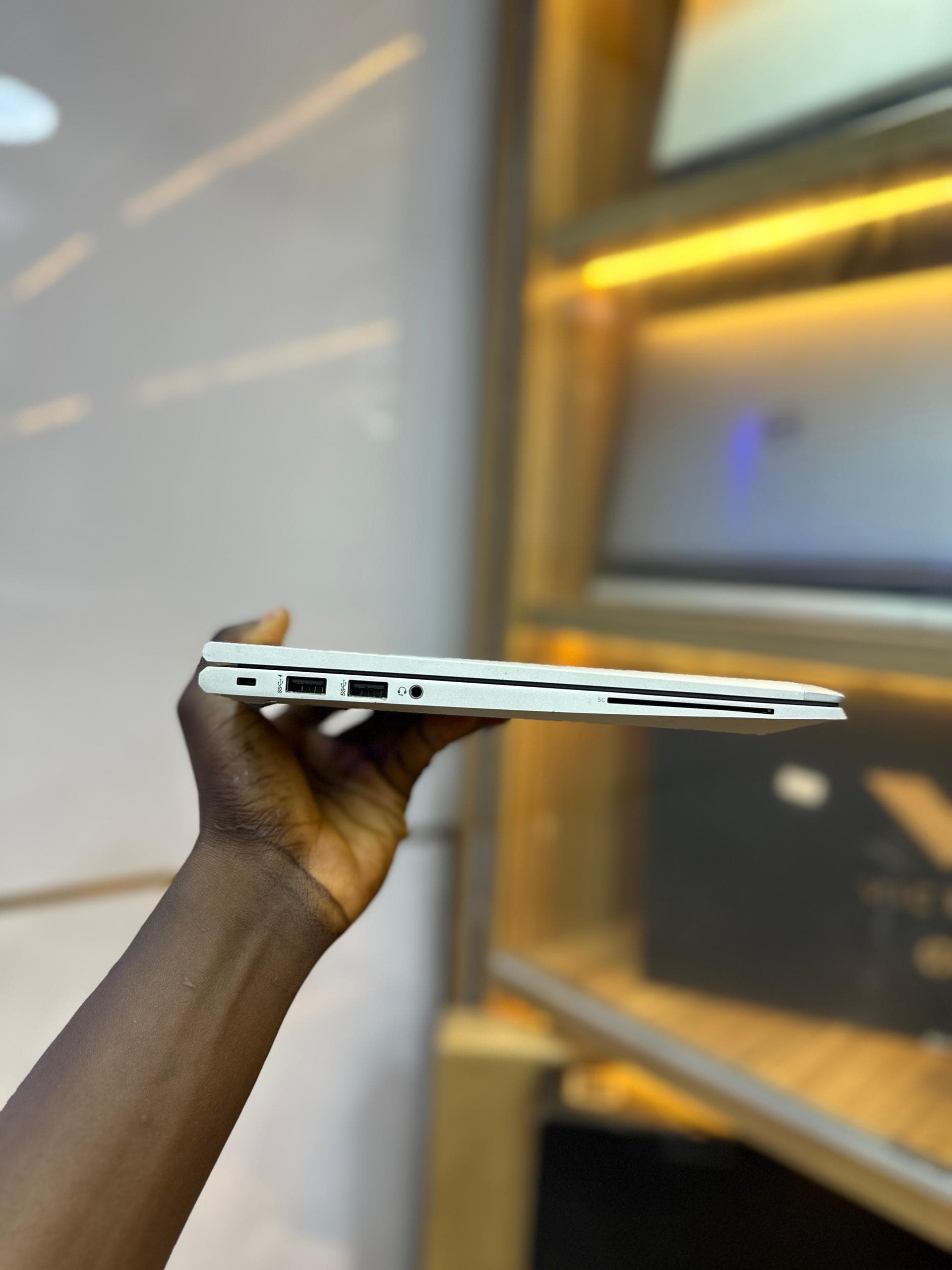 HP Elitebook 840 G7 thumbnail 4