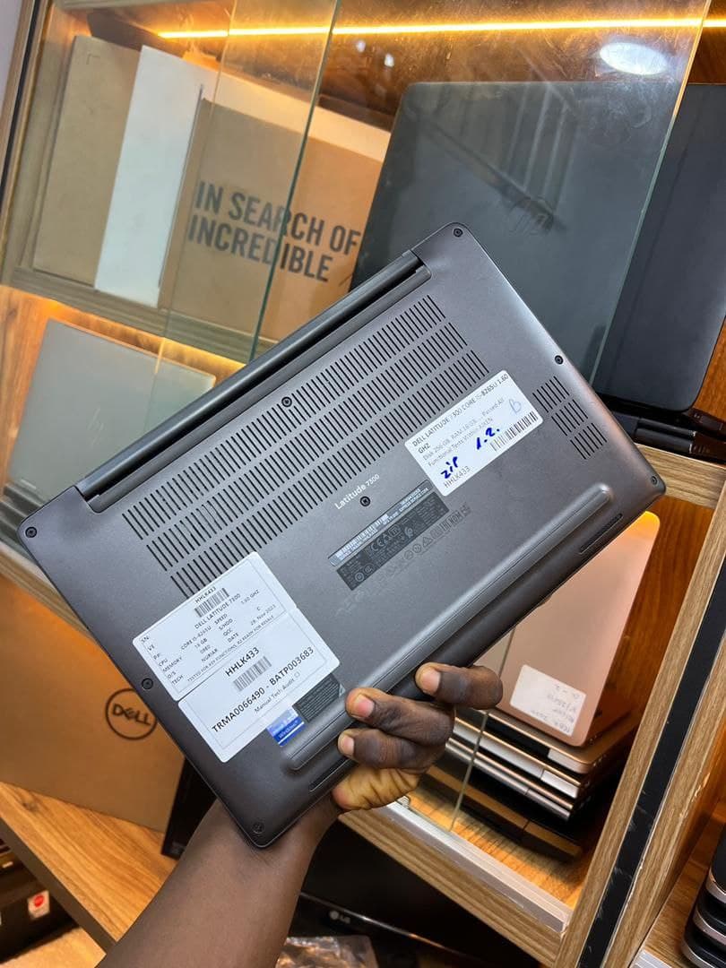 Dell latitude 7300 Touchscreen thumbnail 2