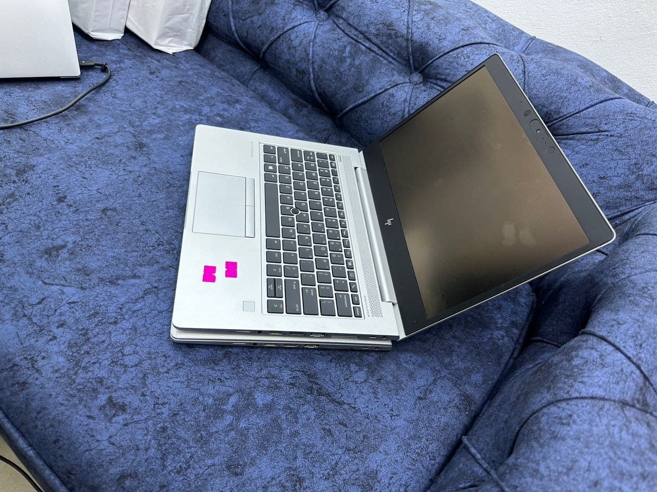 HP Elitebook 830 G5 thumbnail 2