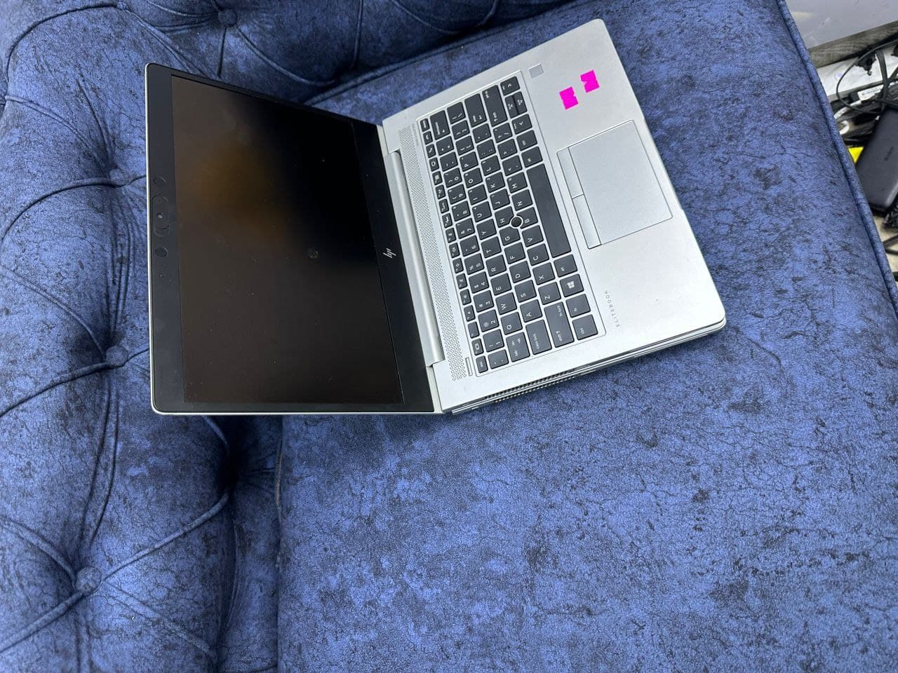 HP Elitebook 830 G5 thumbnail 3