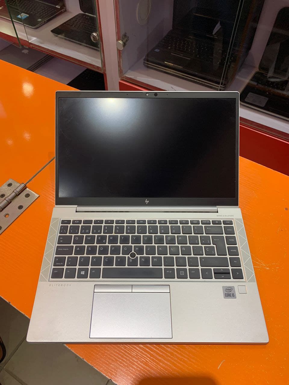 HP Elitebook 830 G7 thumbnail 2