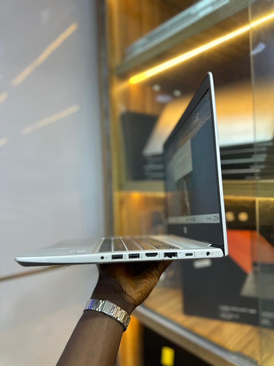 HP Probook 440 g7 thumbnail 4