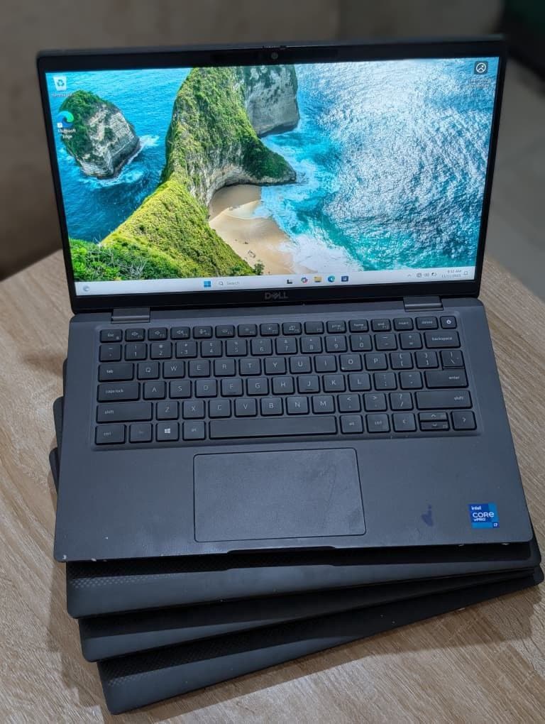 Dell Latitude 7420 Black thumbnail 1