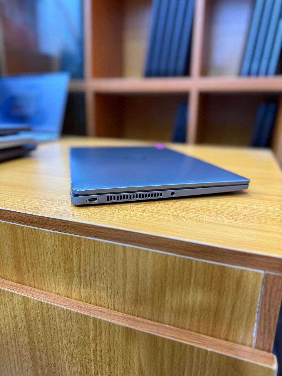Dell Latitude 7420 Steel Silver thumbnail 3