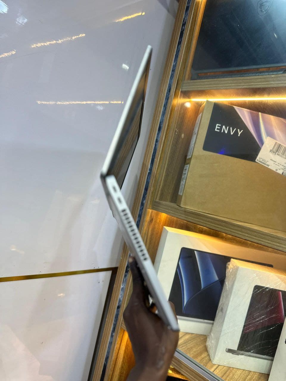 Dell latitude 5420 thumbnail 2