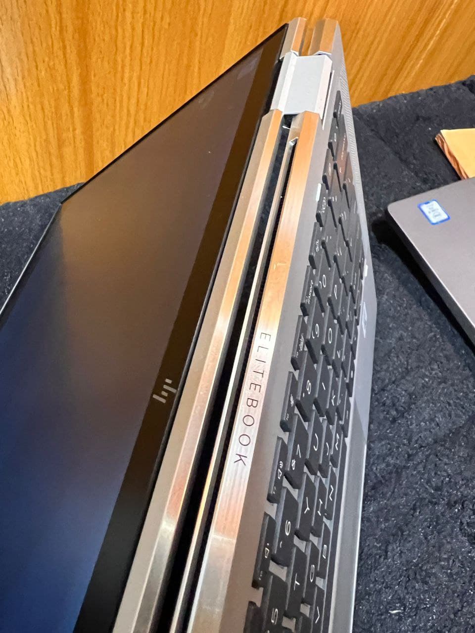 HP Elitebook 1030 G7 X360 thumbnail 2