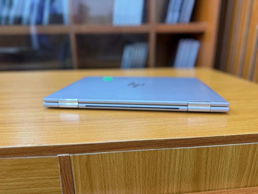 HP Elitebook 1040 G9 X360 thumbnail 3