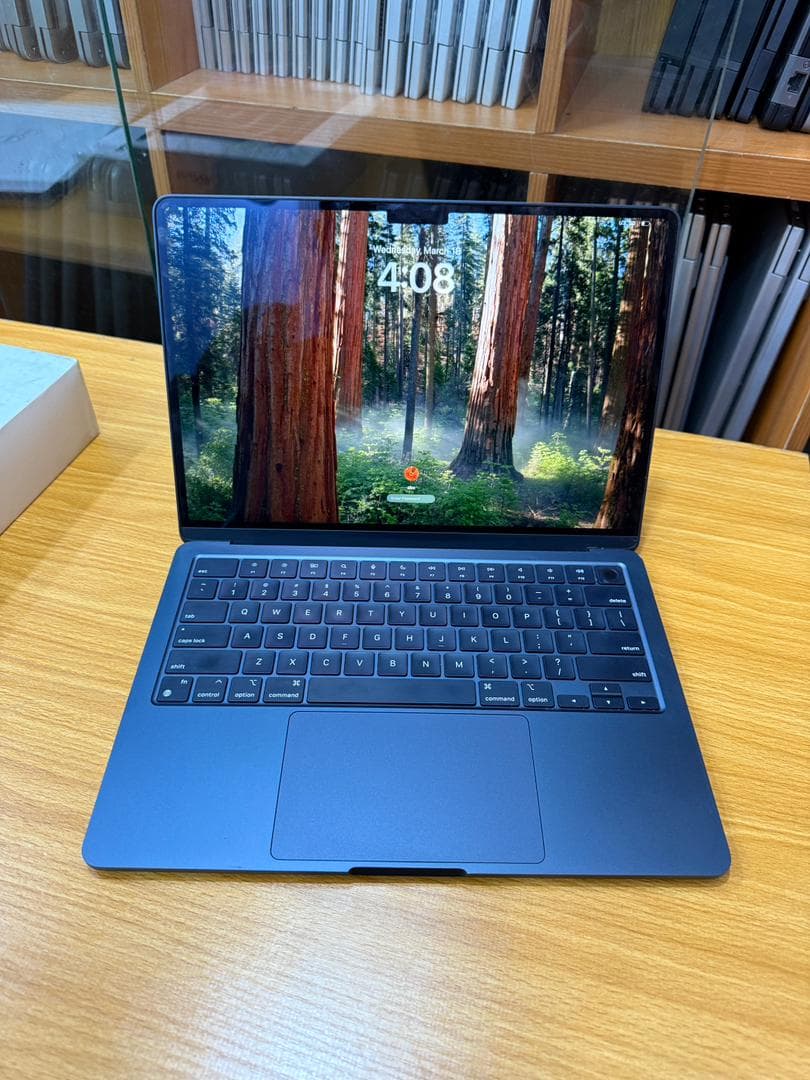 Apple Macbook Air 2024 thumbnail 1