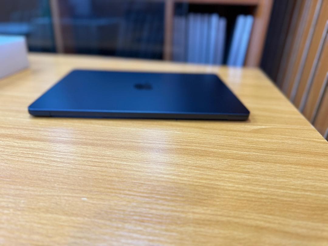 Apple Macbook Air 2024 thumbnail 3