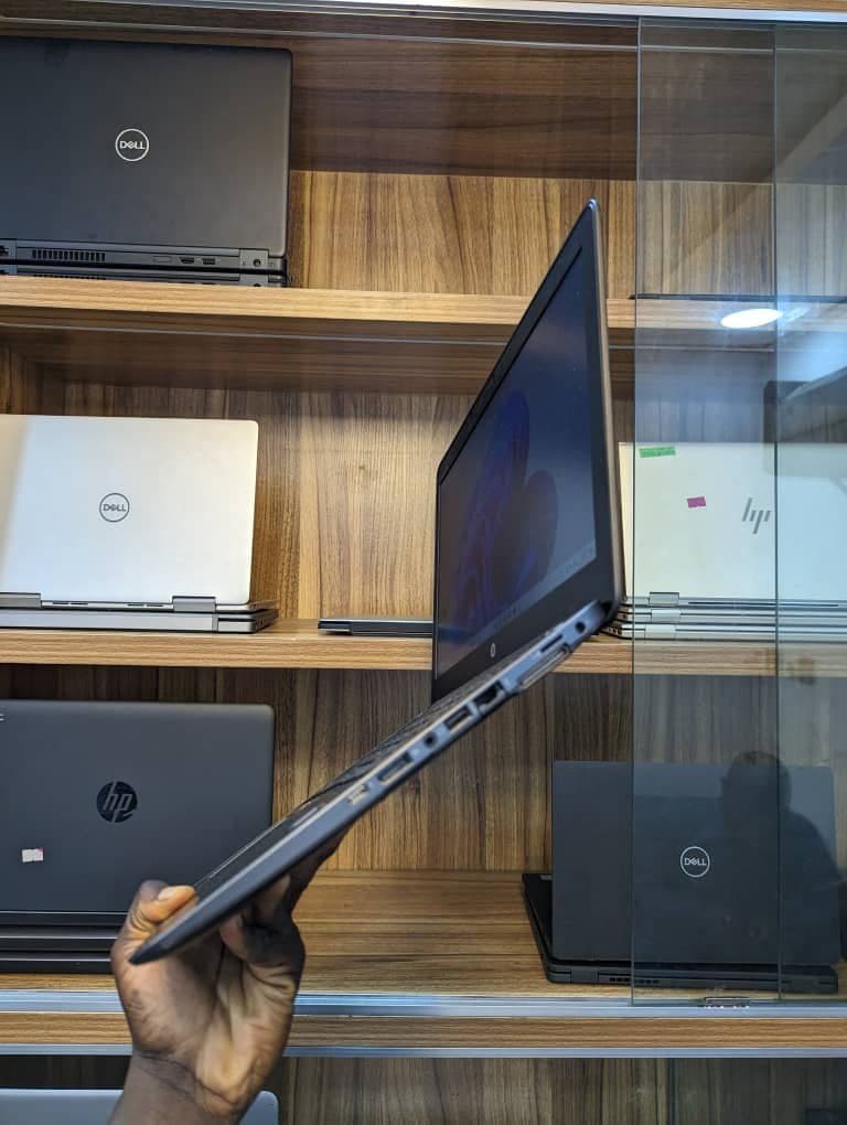 HP Zbook 15U g4 Touchscreen thumbnail 3