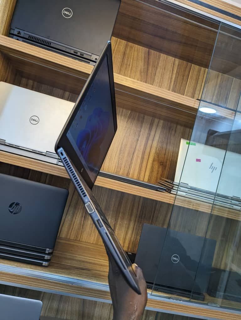 HP Zbook 15U g4 Touchscreen thumbnail 4