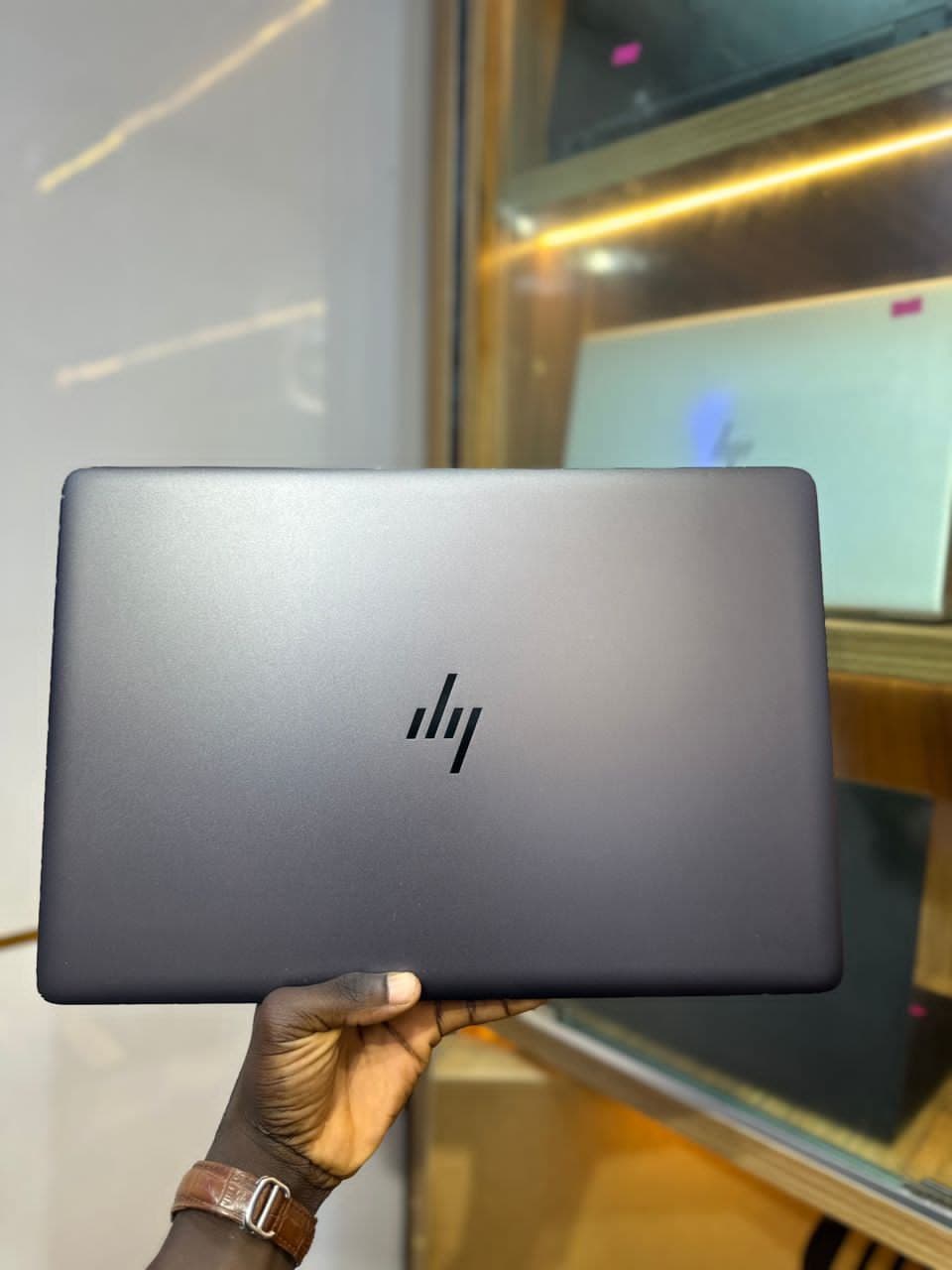 HP Zbook Studio 15 G4 thumbnail 2
