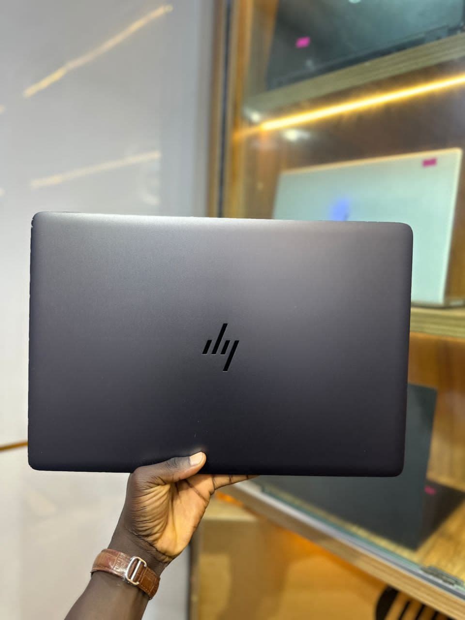 HP Zbook Studio 15 G4 thumbnail 3