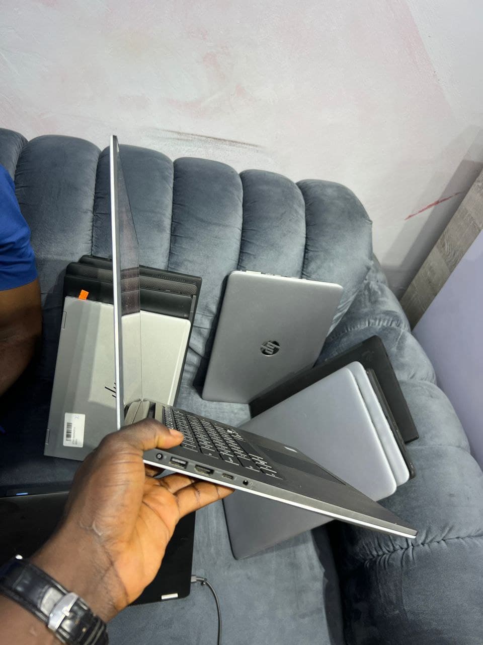Dell Precision 5540 thumbnail 2
