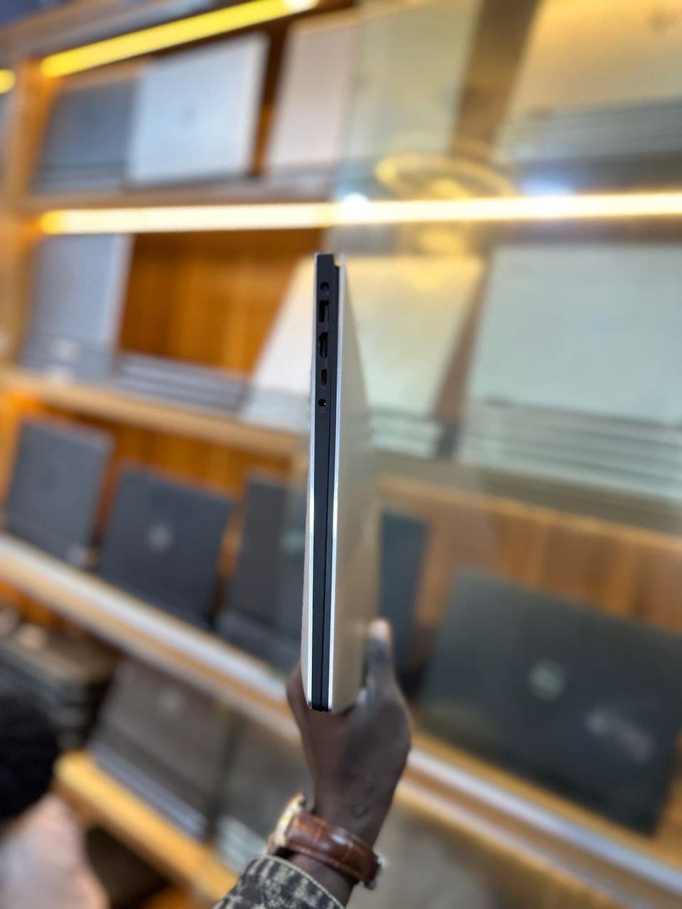 Dell XPS 7590 Touchscreen thumbnail 3