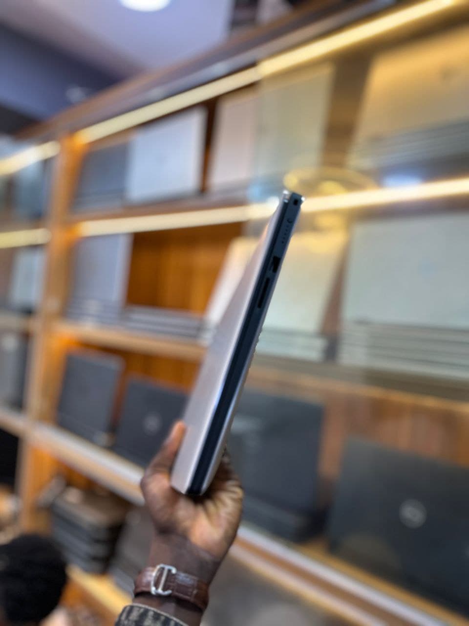 Dell XPS 7590 Touchscreen thumbnail 4