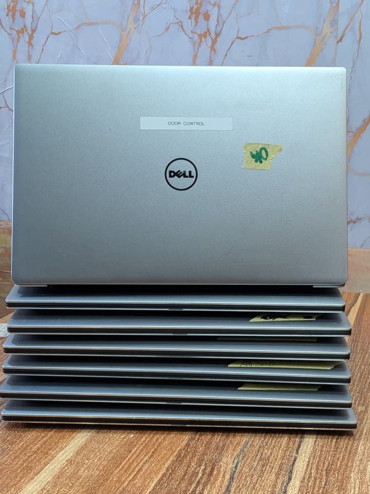 Dell XPS 13 9350 — photo 1