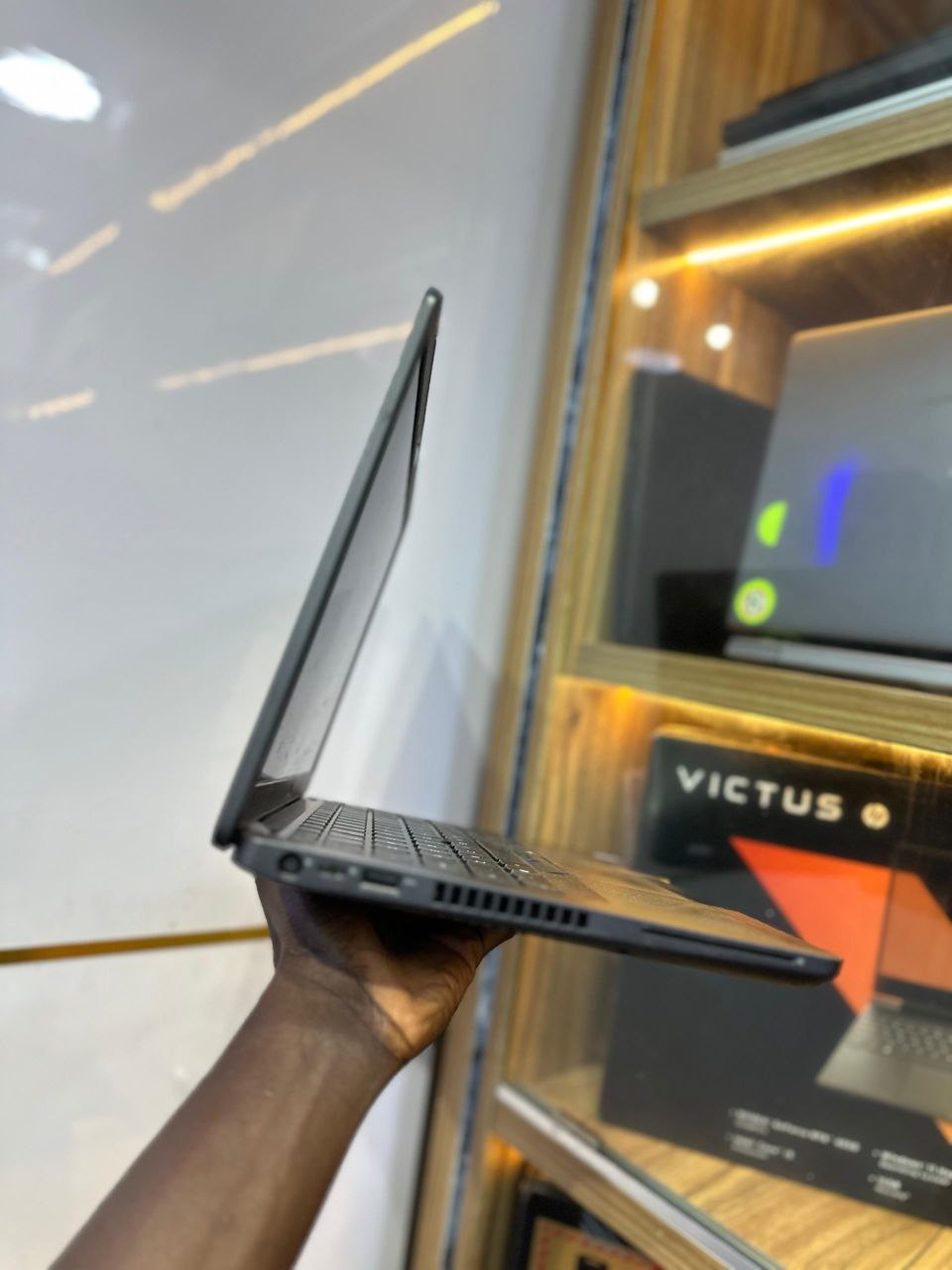 Dell latitude 5400 — photo 3