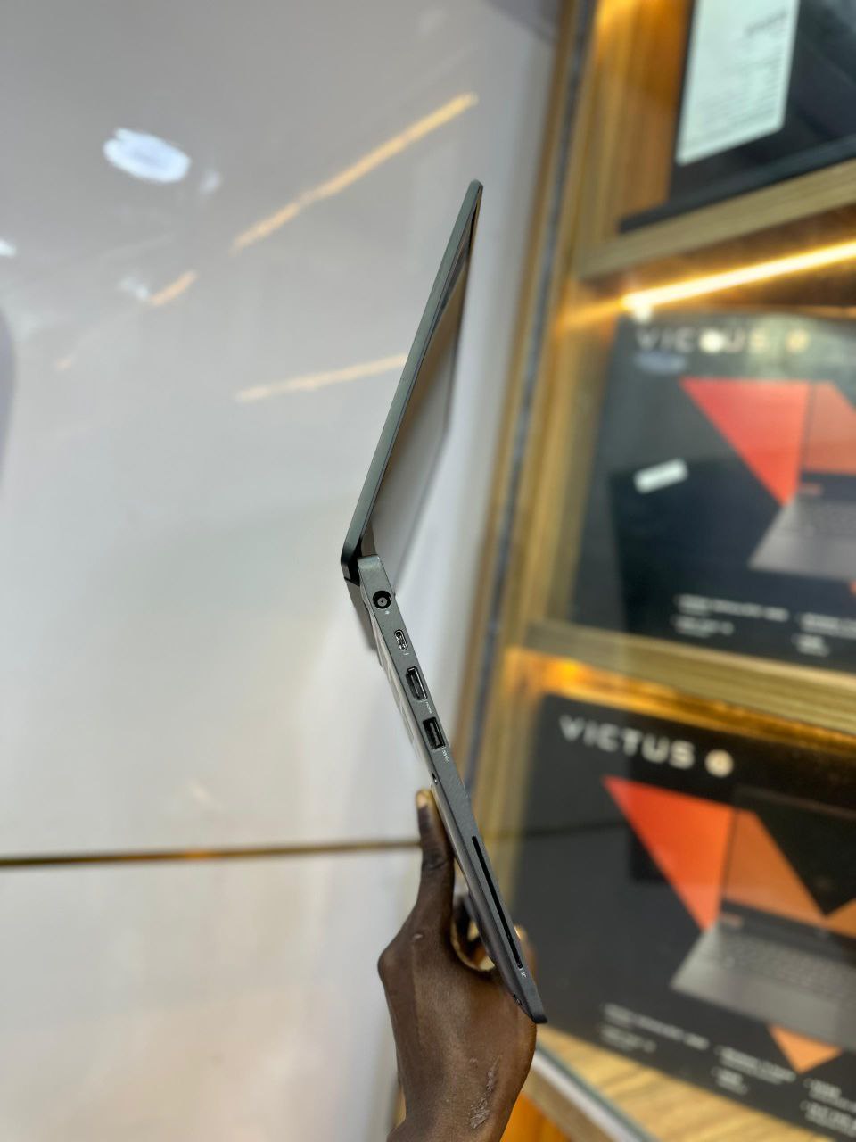 Dell latitude 7400 — photo 3