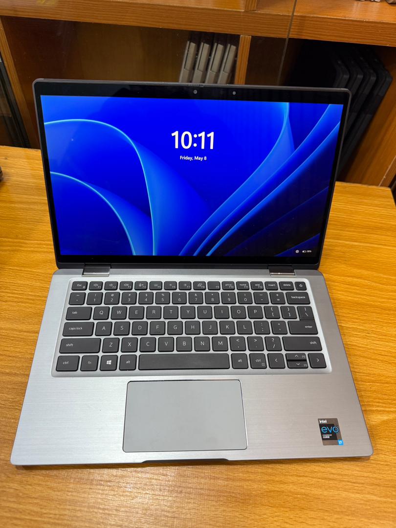 Dell latitude 7320 2in1 Silver — photo 1