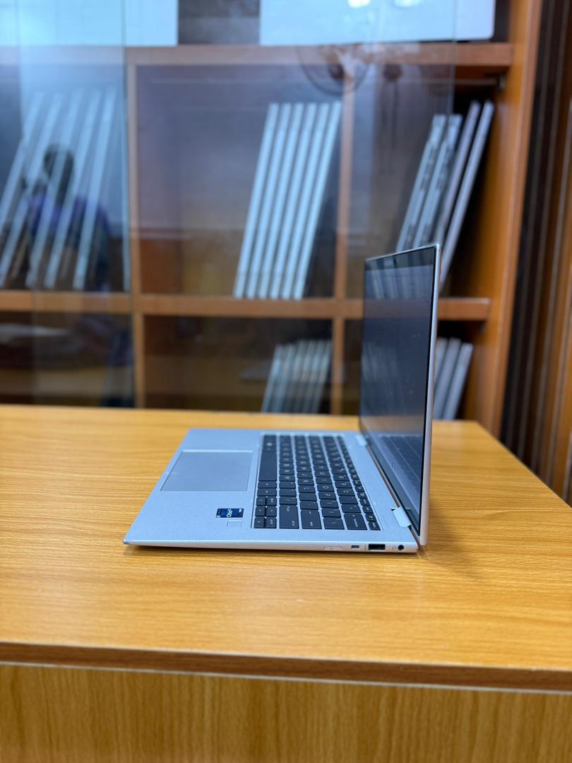 HP Elitebook 1040 G9 X360 — photo 5