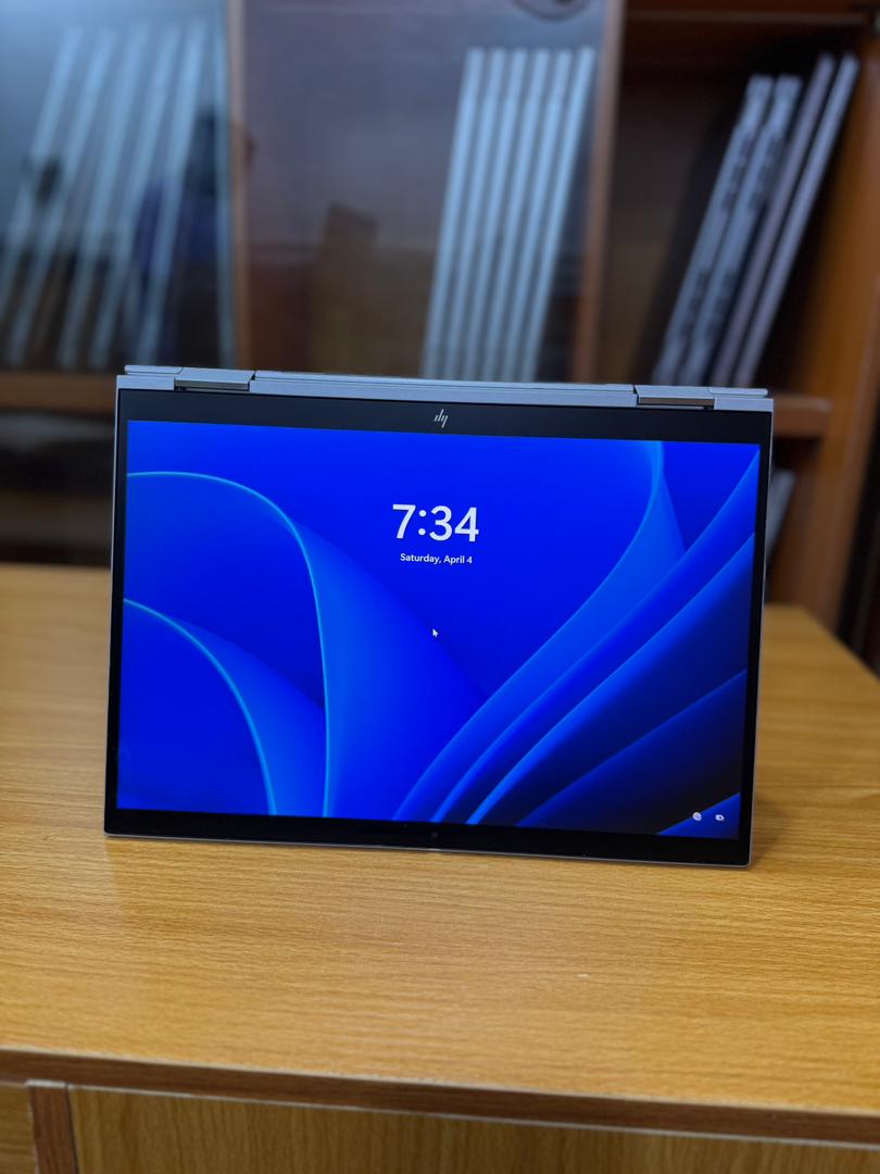 HP Elitebook 830 G9 X360 — photo 3