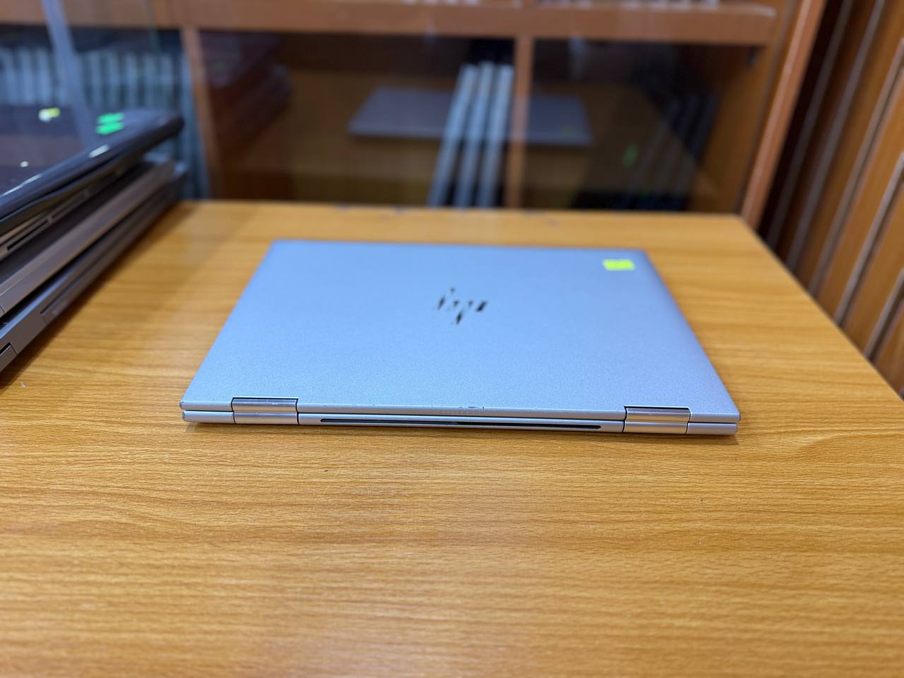 HP Elitebook 1040 G10 X360 — photo 3