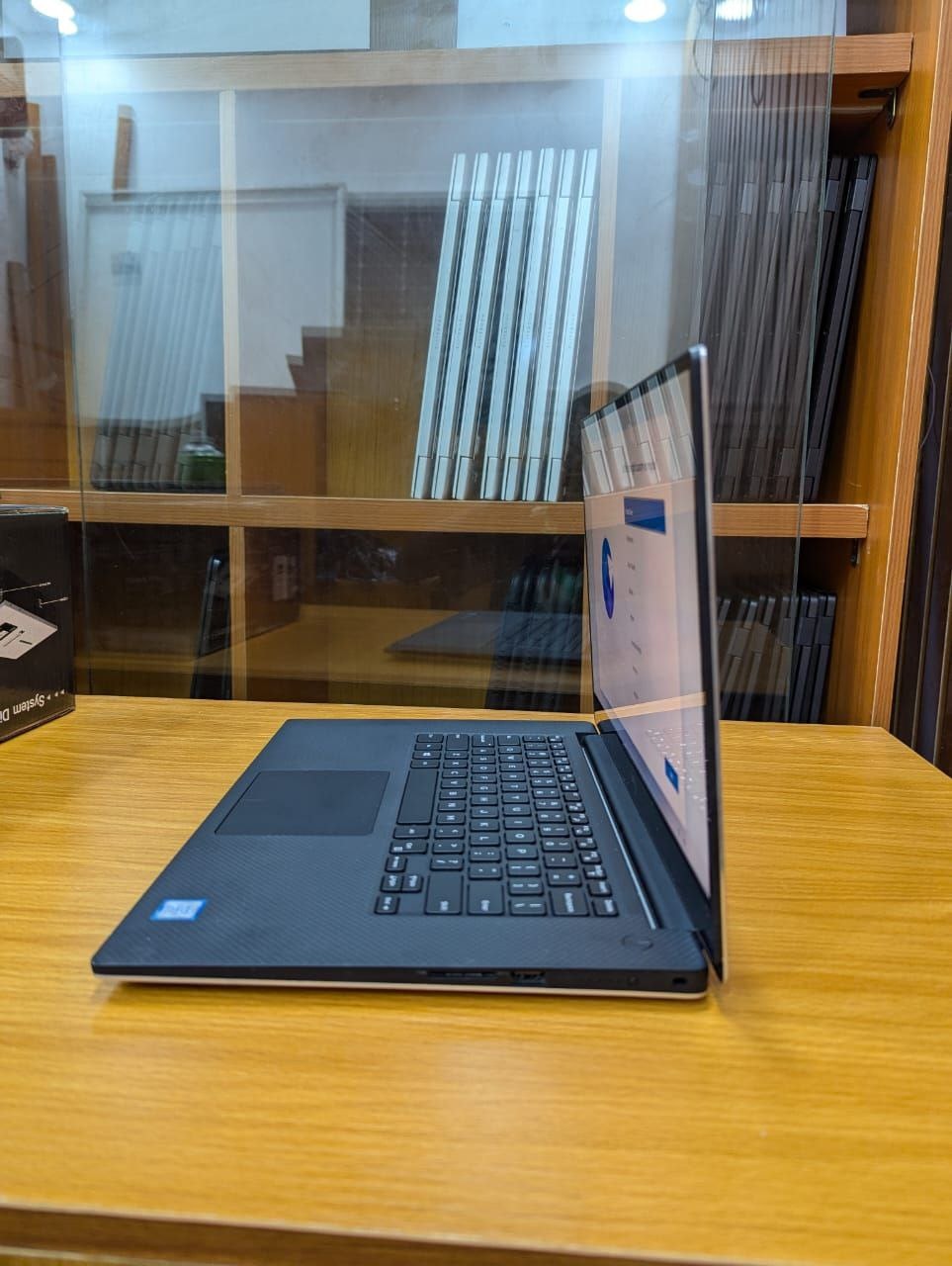 Dell Precision 5530 Touchscreen — photo 2